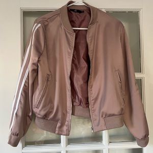Mauve pink, light weight, bomber jacket.